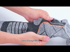 donne riscaldate a pile ricaricabili degli uomini dei calzini di controllo termostatico 7.4V per l'inverno