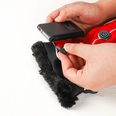 Guanti a pile riscaldati elettrici del lavoro di Lycra dei guanti dello snowboard del touch screen rosso del dito